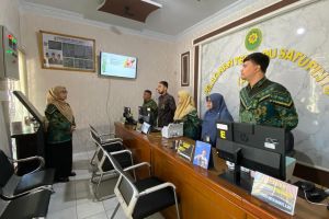 Morning Briefing Petugas PTSP, Kamis 25 Juni 2026 oleh Ketua Pengadilan Agama Sidikalang