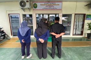 Pranata Keuangan APBN Terampil Sampaikan amanatnya dalam Morning Briefing Petugas Keamanan dan Kebersihan